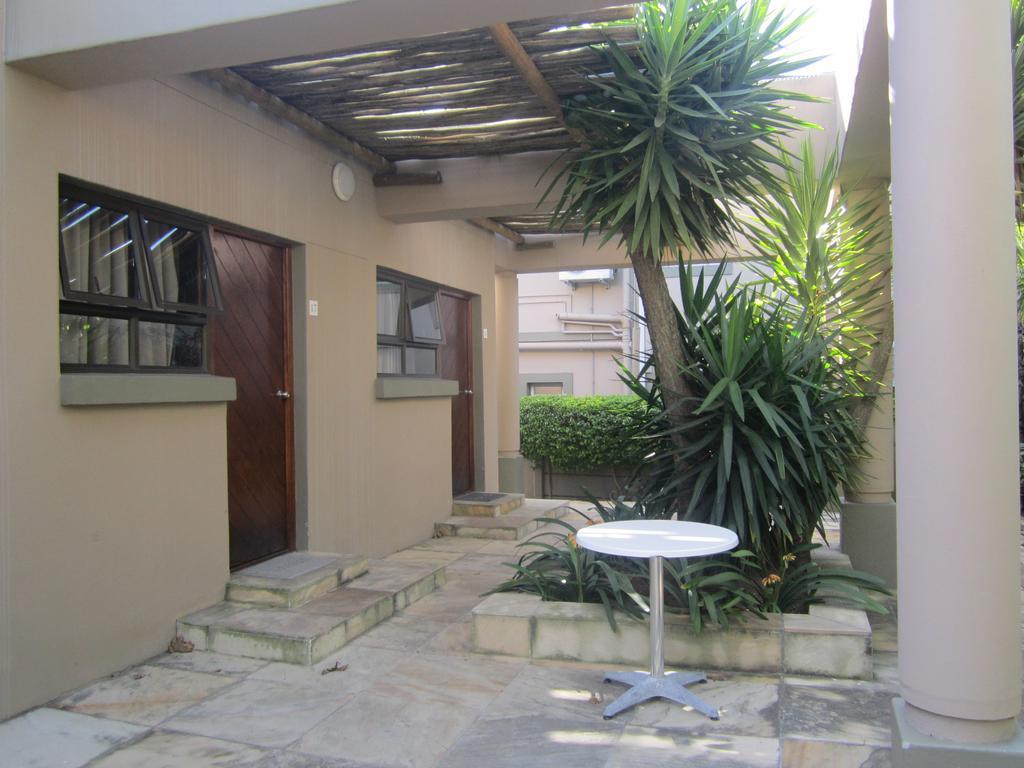 Ibhayi Guest Lodge - Lion Roars Hotels & Lodges. Puerto Elizabeth Exterior foto